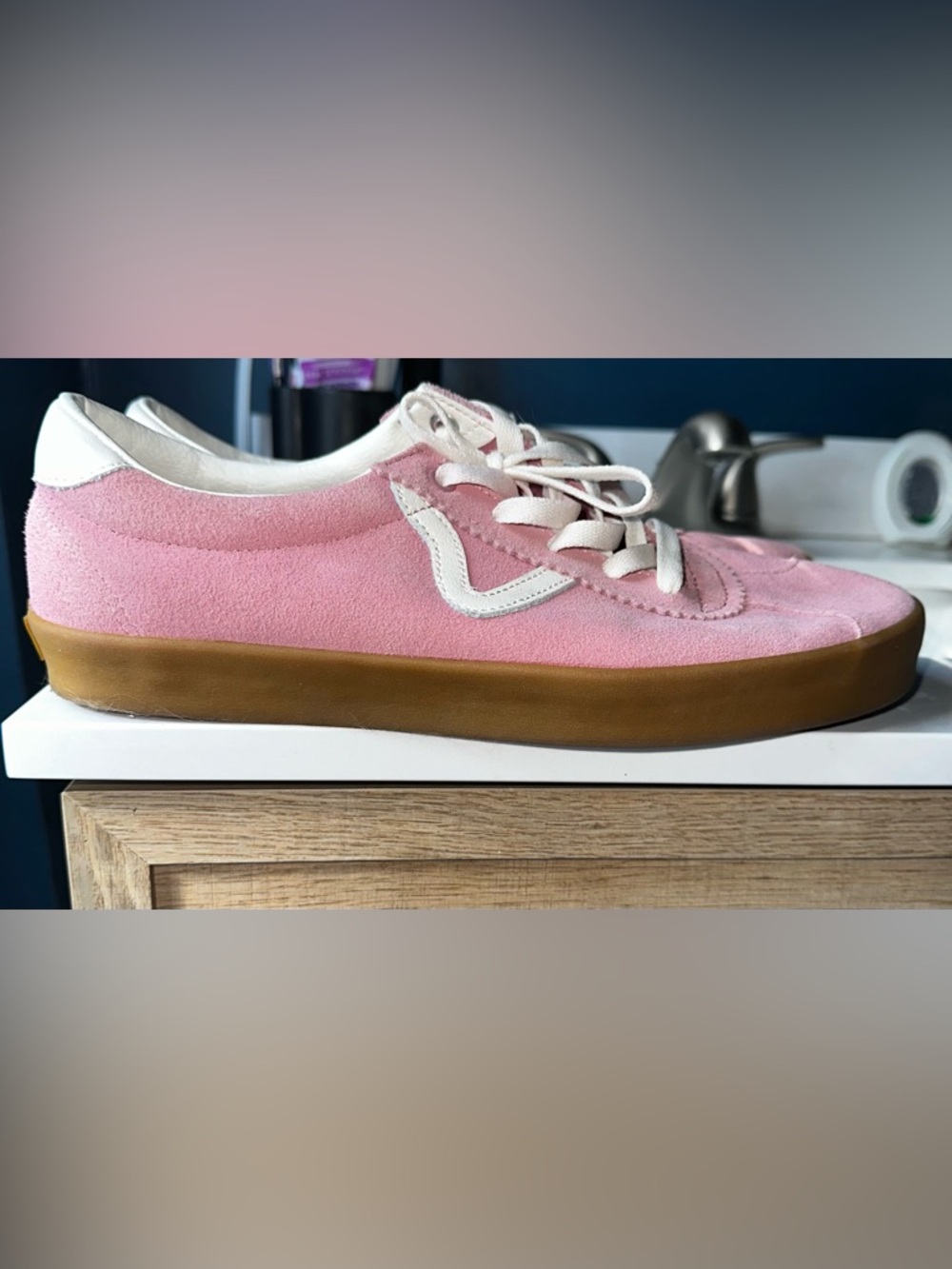Old Skool pink suede gum bottom Vans